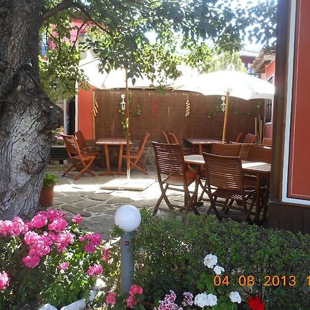 Family Hotel Kalina Koprivchtitsa Extérieur photo