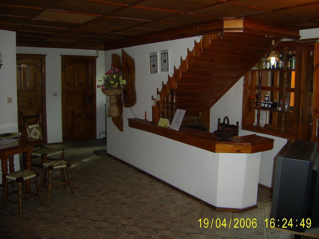 Family Hotel Kalina Koprivchtitsa Extérieur photo