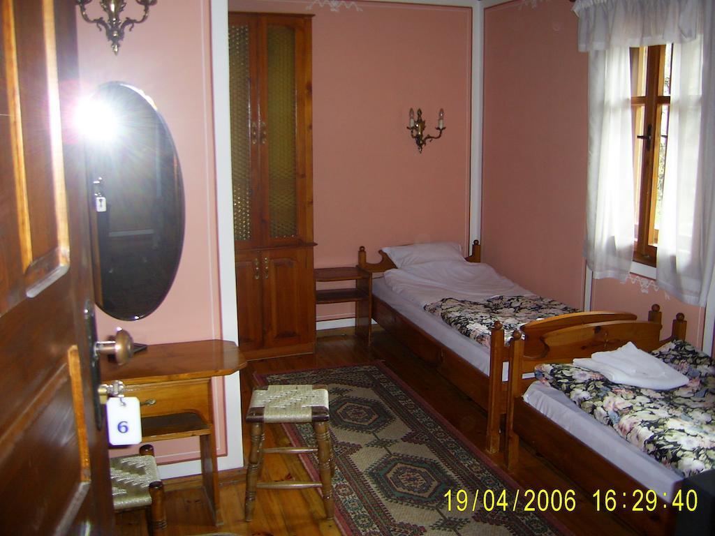 Family Hotel Kalina Koprivchtitsa Chambre photo